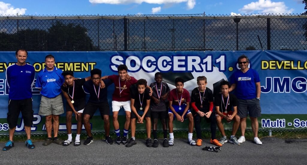 FOOT des Quartiers de Montreal de l'Académie de Soccer11.ca
